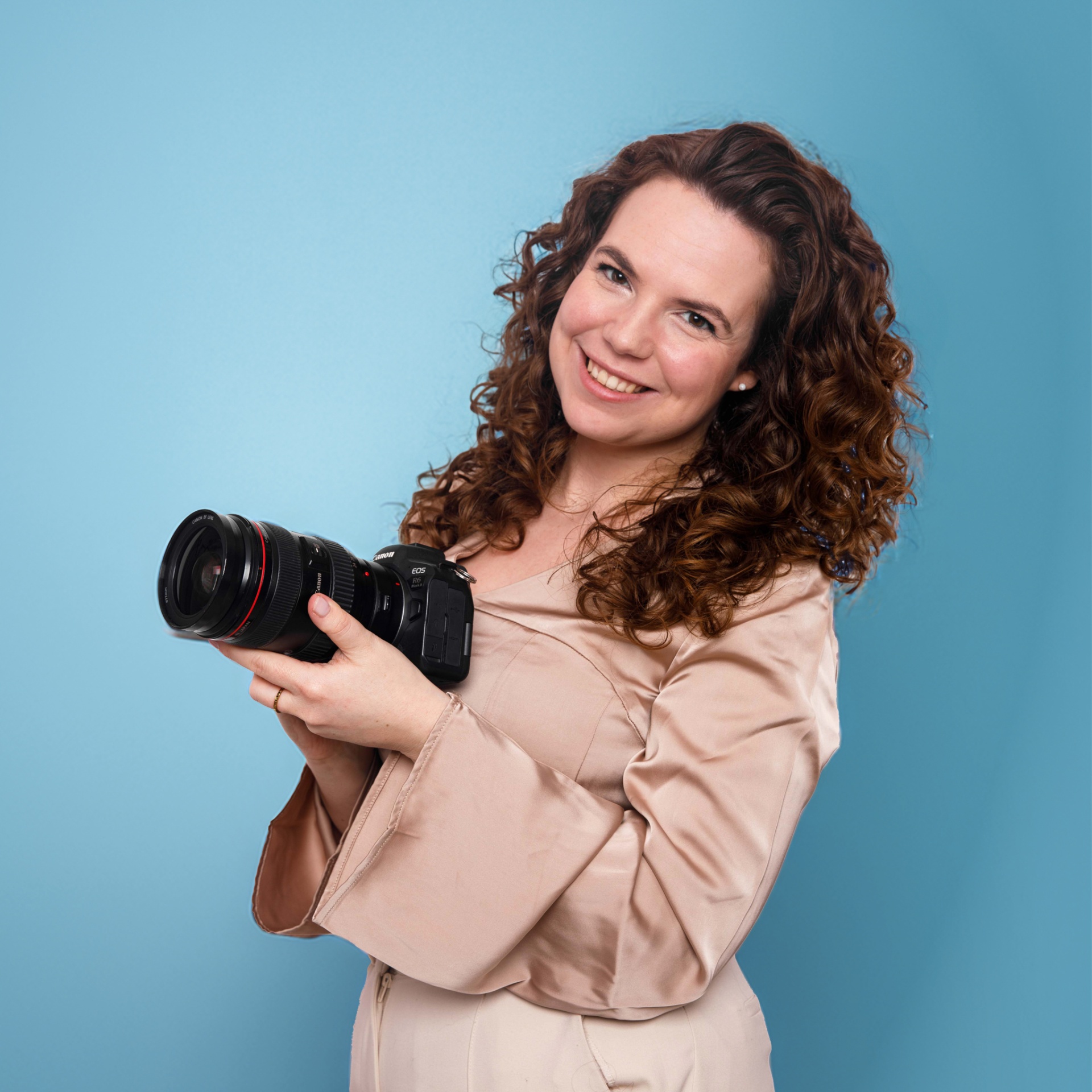 Portret van Kyra met camera